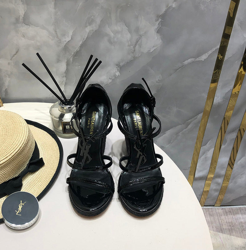 Front view of Saint Laurent luxury piece style No.059