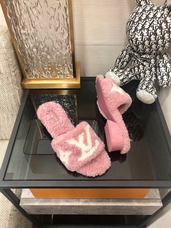 Louis Vuitton shoes Style 355 - full pair display