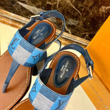 Three-quarter angle view of Louis Vuitton luxury piece style No.092