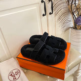 Hermes sandals Style 088 - texture and material detail