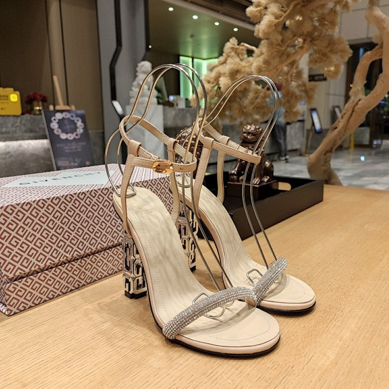 Givenchy shoes Style 144 - packaging and accessories