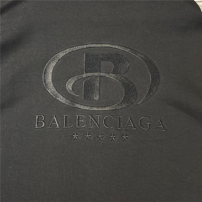 Styling view of Balenciaga luxury piece style No.499