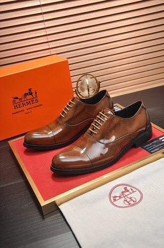 Hermes shoes Style 055 - texture and material detail