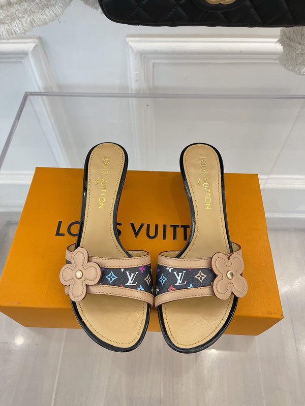 Louis Vuitton shoes Style 412 - interior and comfort detail