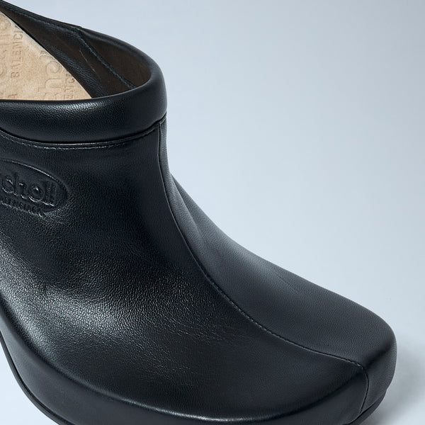 Balenciaga pumps side profile designer luxury fashion