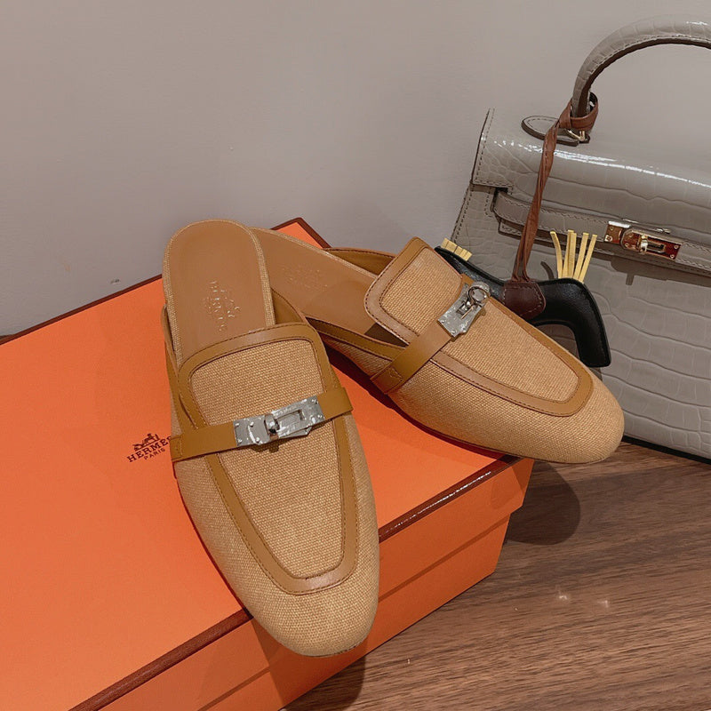 Hermès Beige Slingback Heels - Detail Shot of Craftsmanship