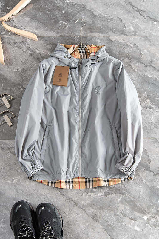 Side profile view of Burberry luxury piece style No.484