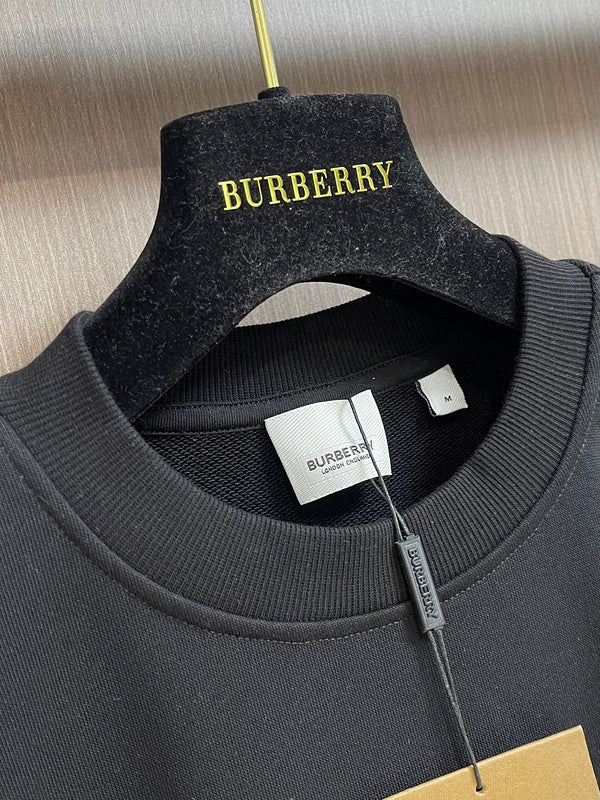 Texture and finish detail of Burberry luxury piece style No.460