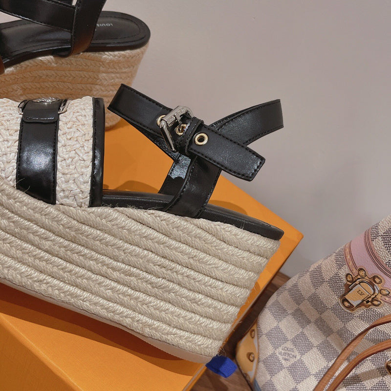 Louis Vuitton Nude Chelsea Boots - Close-Up Texture View