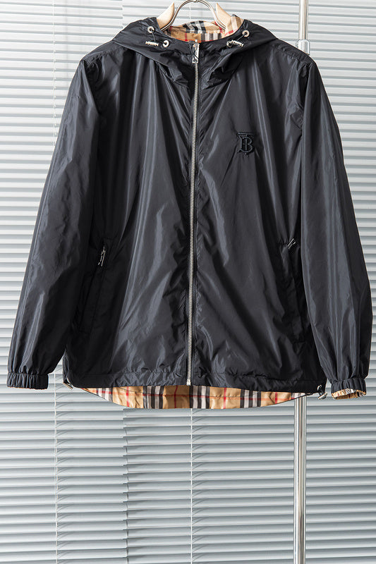 Side profile view of Burberry luxury piece style No.487