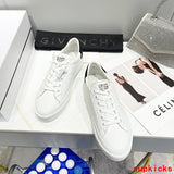 Givenchy shoes Style 100 - close-up of classic monogram styling