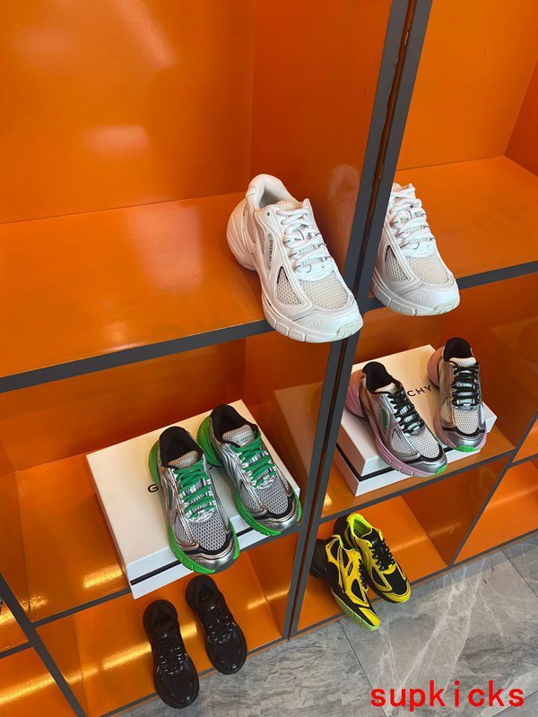 Givenchy White Chunky Platform Sneakers - Toe Detail View