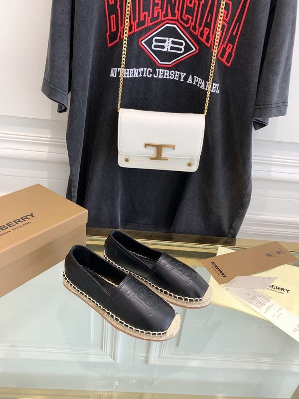 Burberry shoes Style 213 - packaging and accessories