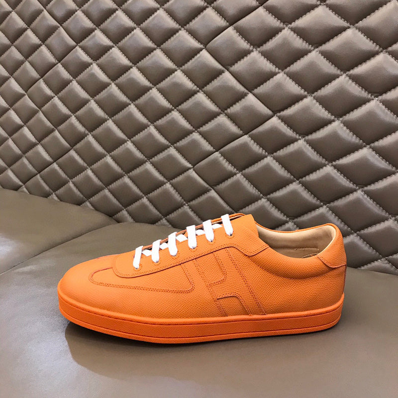 Hermes shoes Style 112 - close-up of bold signature style