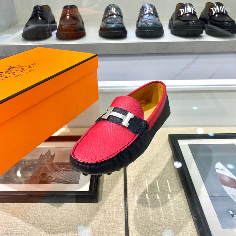 Hermès Black Chelsea Boots - Heel Detail View
