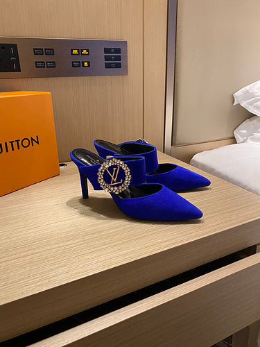 Louis Vuitton shoes Style 264 - texture and material detail