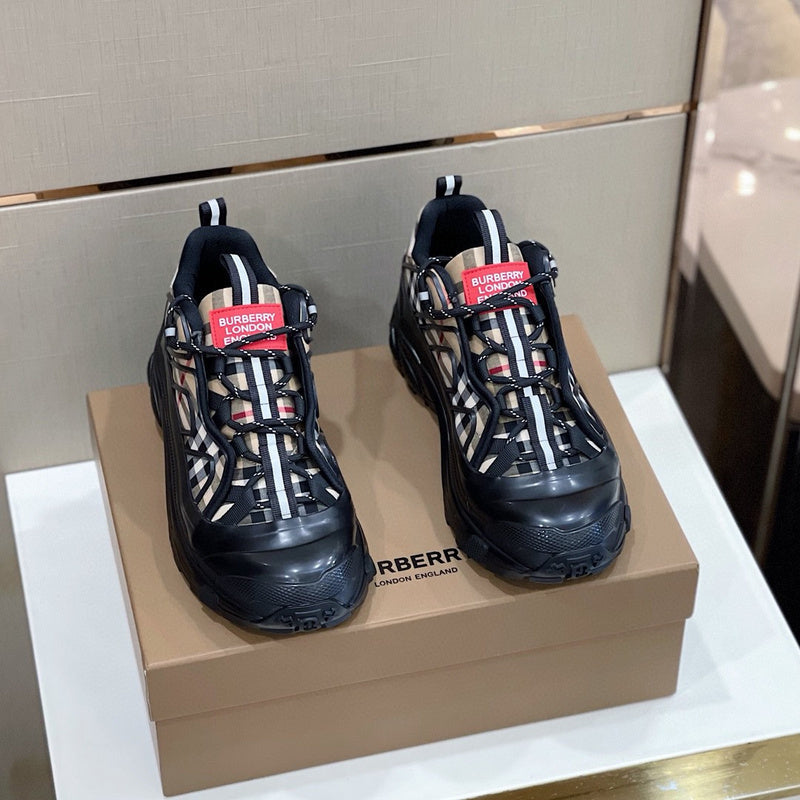 Burberry shoes Style 123 - logo and branding close-up