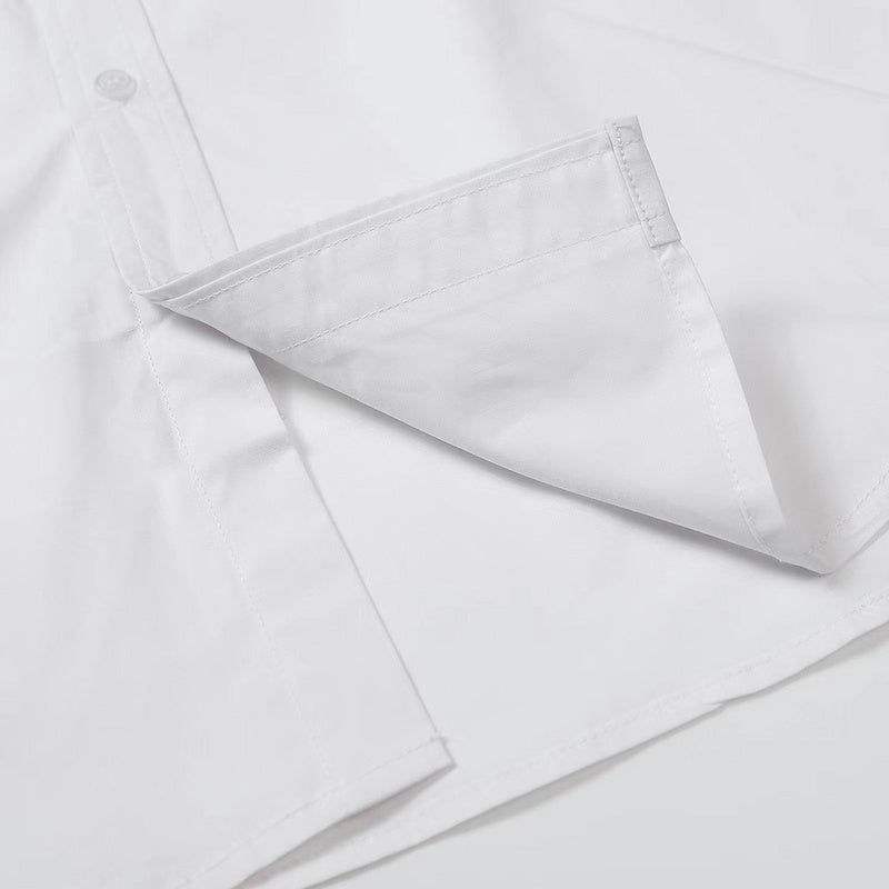 Front view of Burberry luxury piece style No.032