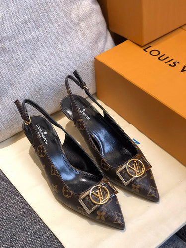 Side profile view of Louis Vuitton luxury piece style No.123