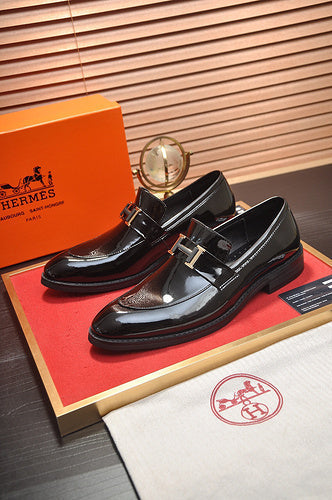 Hermes shoes Style 056 - front view, handcrafted italian detailing