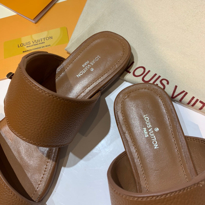 Full silhouette view of Louis Vuitton luxury piece style No.045