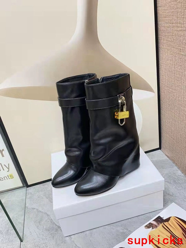 Givenchy shoes Style 116 - front view, elevated everyday design