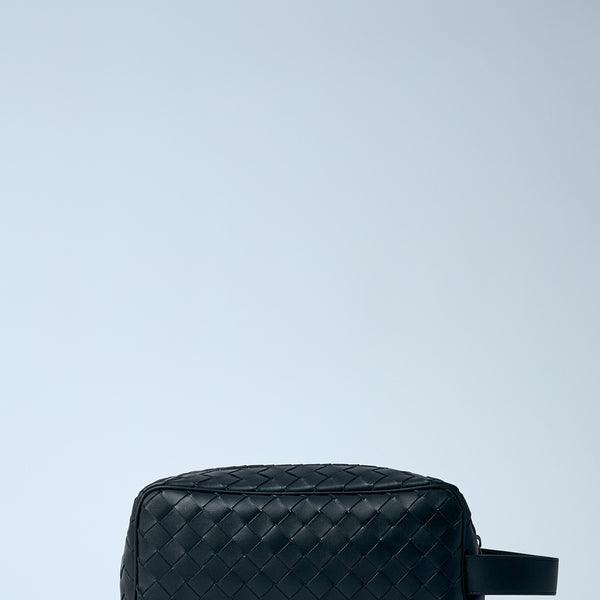 Bottega Veneta Bags? Bottega Veneta Men Intrecciato Travel Pouch Premium Designer Shoulder Bag
