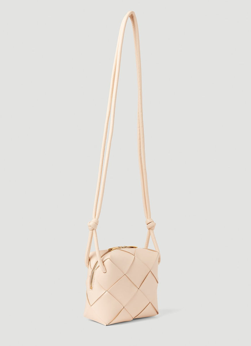 Bottega Veneta premium shoulder bags detail and craftsmanship close-up