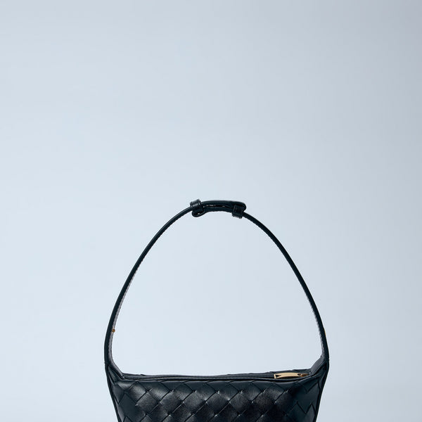 Bottega Veneta premium shoulder bags detail and craftsmanship close-up