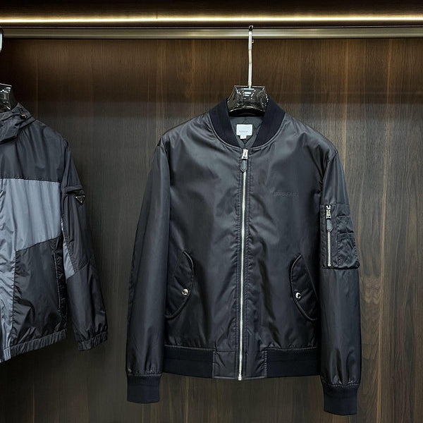 Side profile view of Burberry luxury piece style No.382