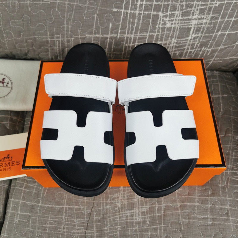Hermès Nude Block Heel Sandals - Angled View