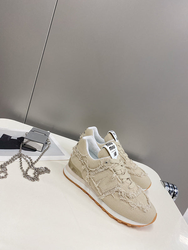 Styling view of Miu Miu luxury piece style No.093