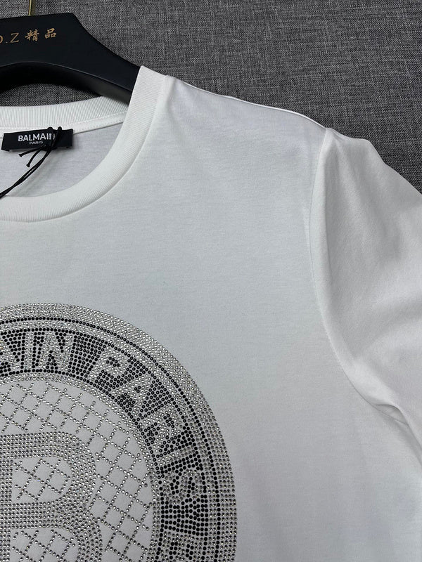 Styling view of Balmain luxury piece style No.061