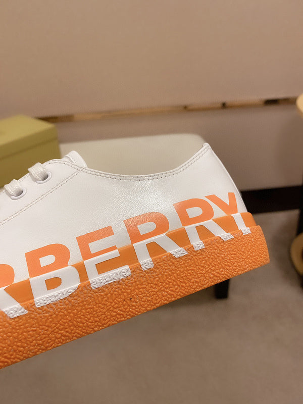 Burberry shoes Style 422 - side profile detail