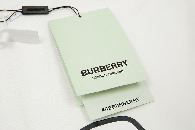 Styling view of Burberry luxury piece style No.335
