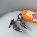 Louis Vuitton shoes Style 254 - top view showing design