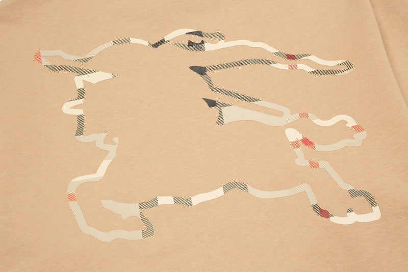 Styling view of Burberry luxury piece style No.562