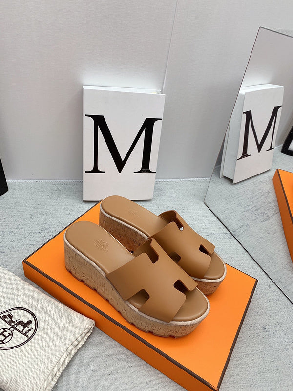 Hermes shoes Style 332 - side profile detail