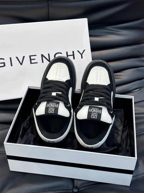 Givenchy Red High-Top Sneakers - Heel Detail View