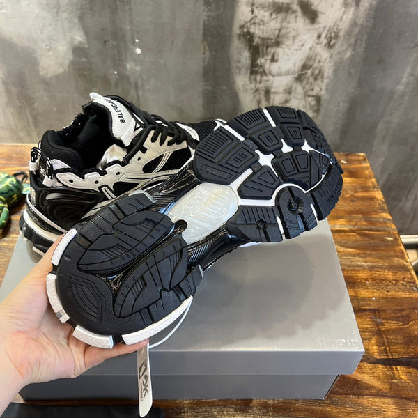 Balenciaga shoes Style 034 - side profile detail
