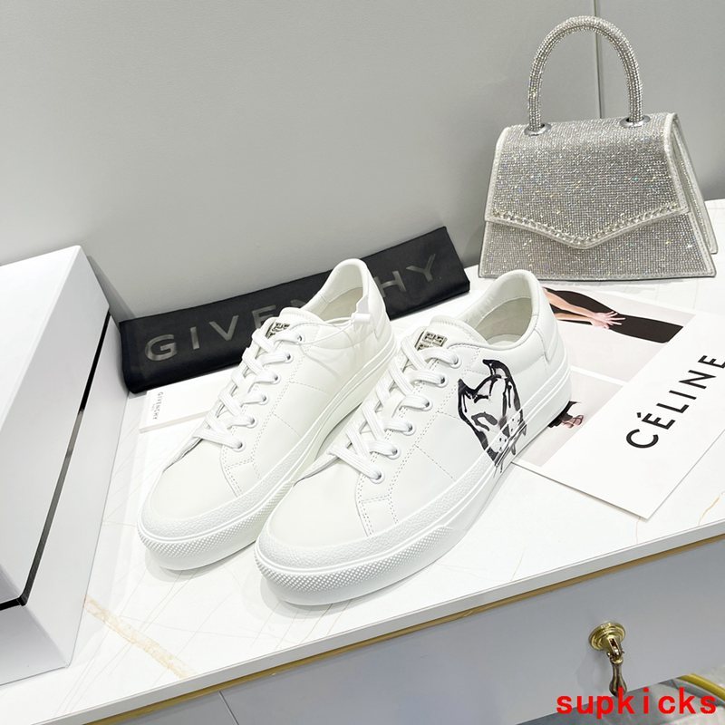 Givenchy shoes Style 045 - packaging and accessories