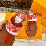 Front view of Louis Vuitton luxury piece style No.107