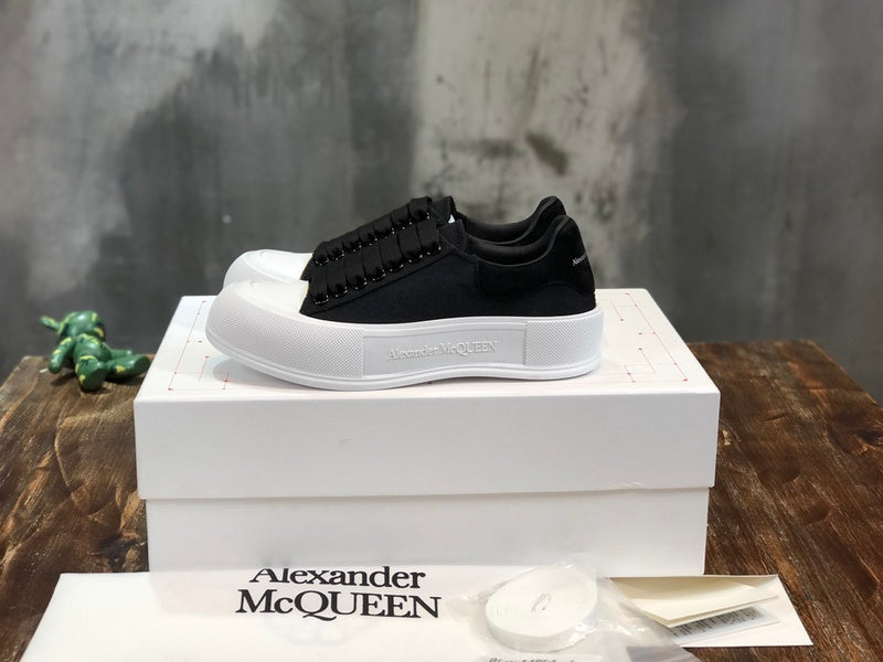 Alexander McQueen shoes Style 270 - sole and craftsmanship detail