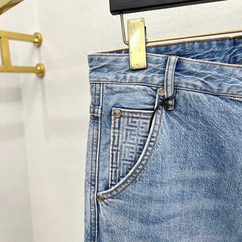 Three-quarter angle view of Balmain luxury piece style No.070