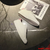 Givenchy shoes Style 066 - logo and branding close-up