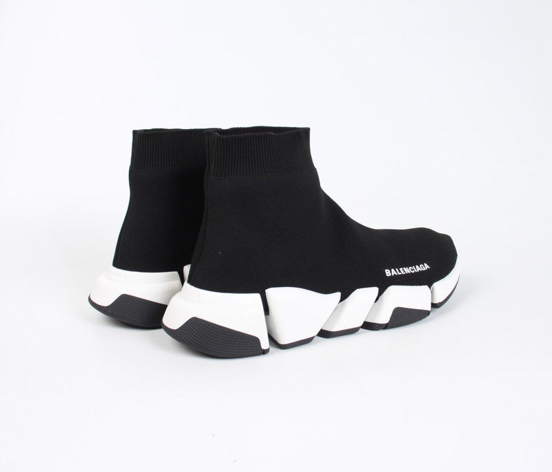 Balenciaga Black Pointed-Toe Flats - Close-Up Texture View