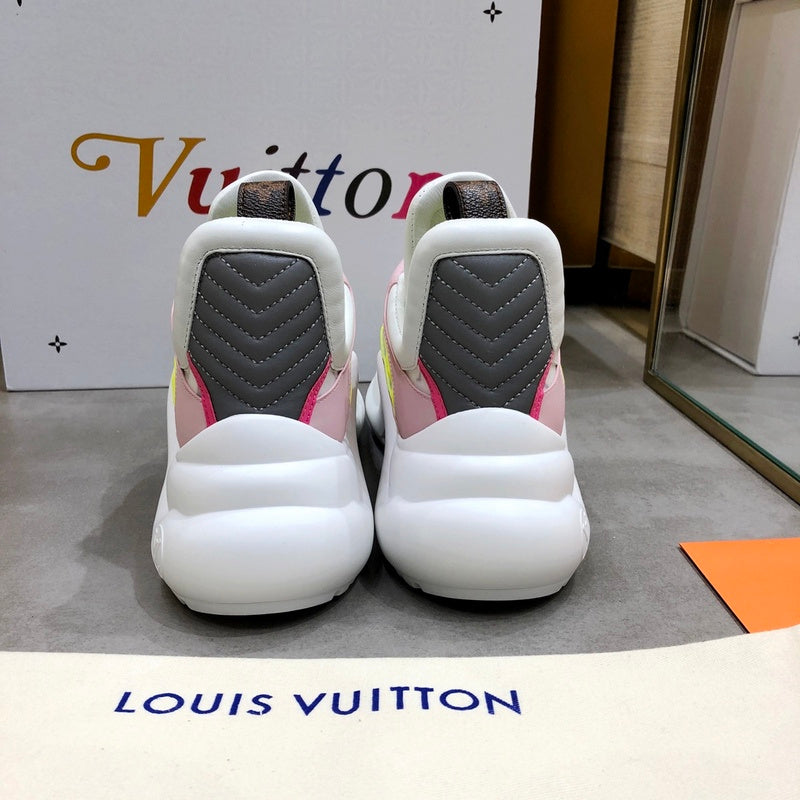 Louis Vuitton shoes Style 298 - back heel detail