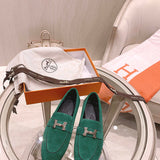 Hermès Grey Bow-Detail Flats - Side Profile View