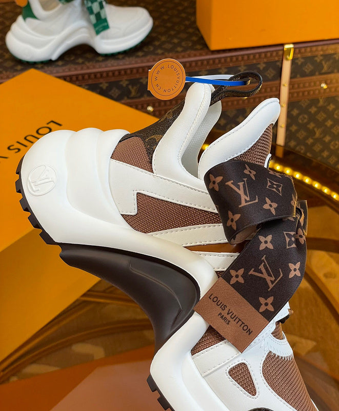 Louis Vuitton shoes Style 345 - top view showing design