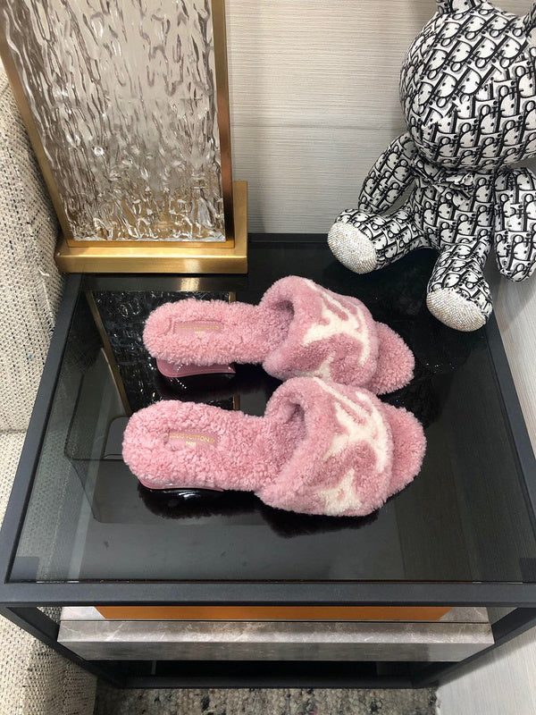 Louis Vuitton shoes Style 355 - interior and comfort detail